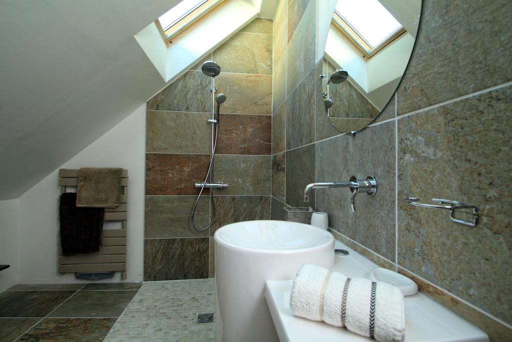 Hotel Spa Le Miel Des Muses 브리브라가야르드 객실 사진